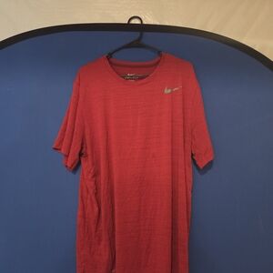Nike Men's Vibrant Red Short Sleeve Tee